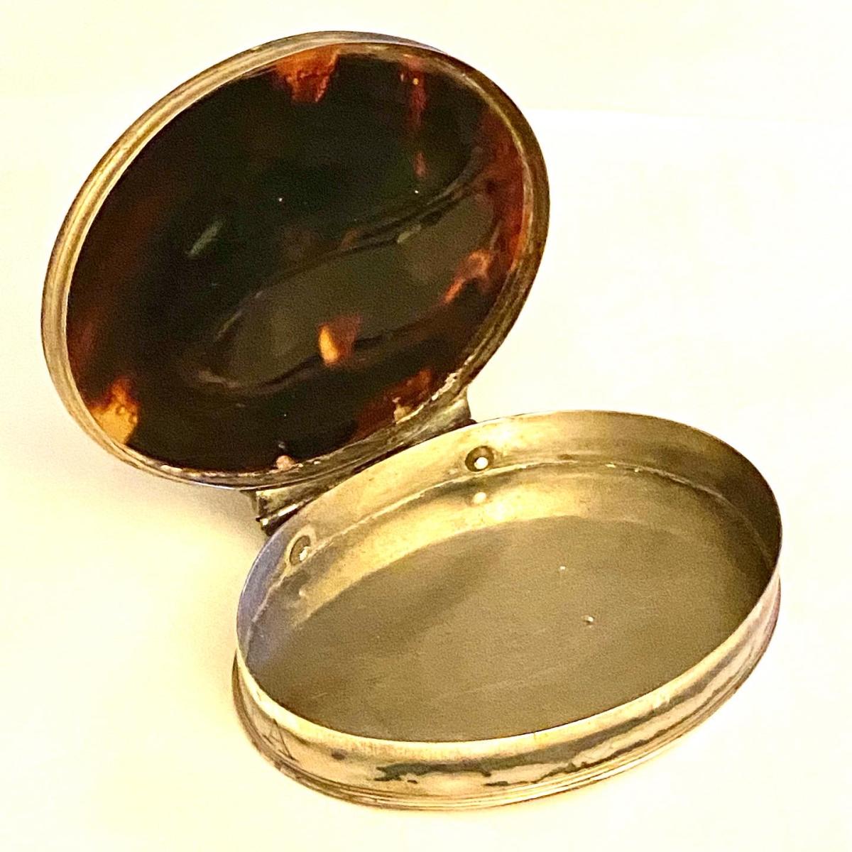 Stunning dated ‘Pique’ Turtleshell and unmarked Silver snuffbox