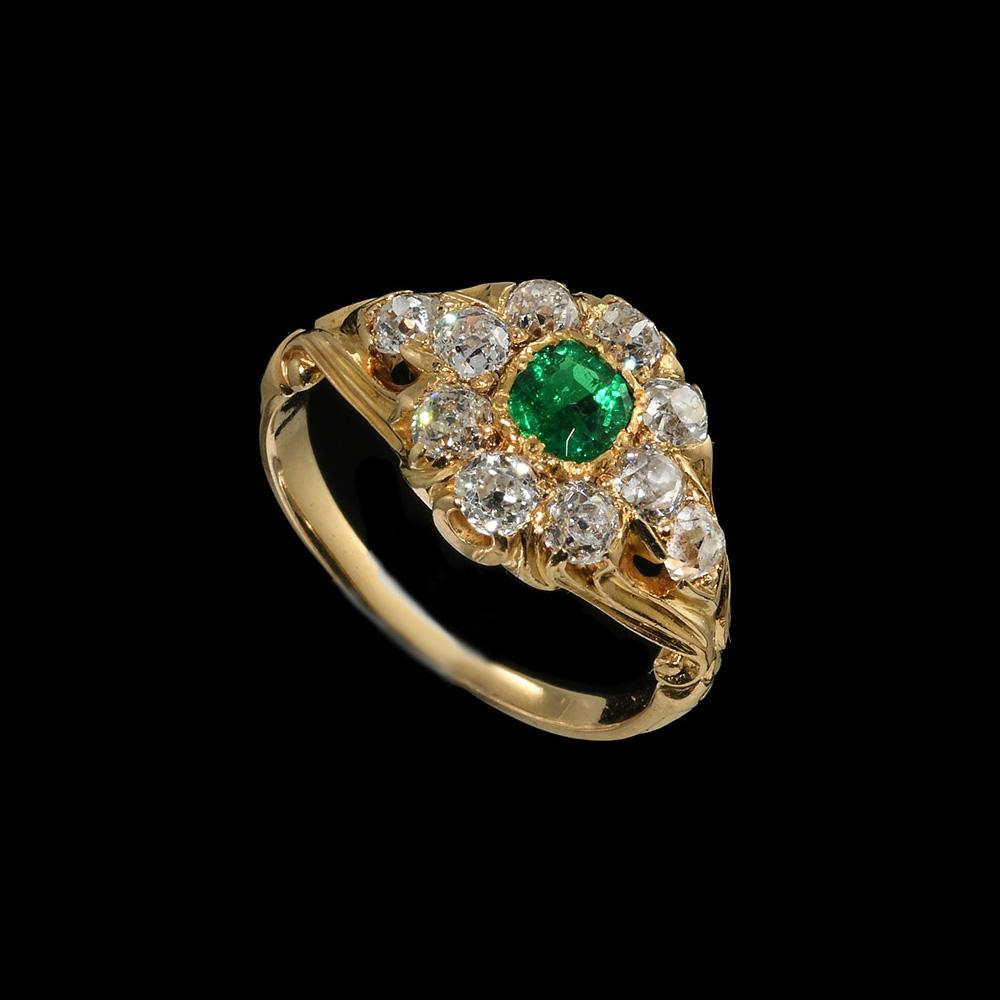Victorian Emerald diamond gold ring, circa 1860