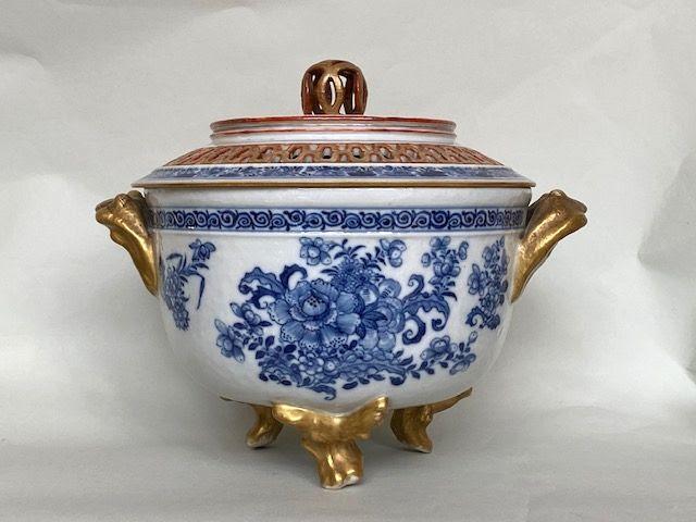 A Chinese Blue and White Pot Pourri and Cover