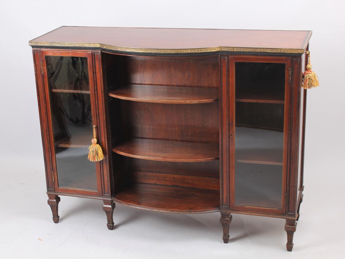fine quality mahogany side cabinet
