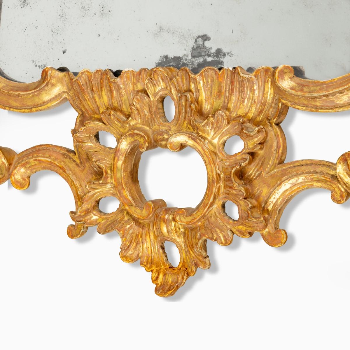 Georgian Chippendale period gilt-wood mirror