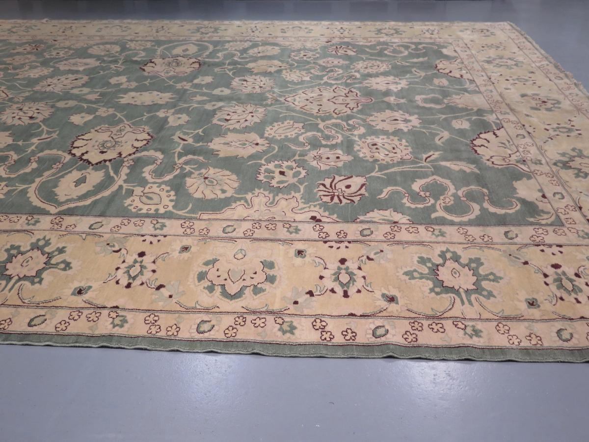 Contemporary Ziegler Sultanabad carpet