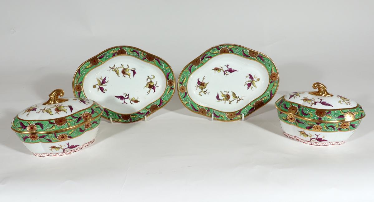 Spode Porcelain Dessert Service, Pattern # 302, Thirty-Two Pieces