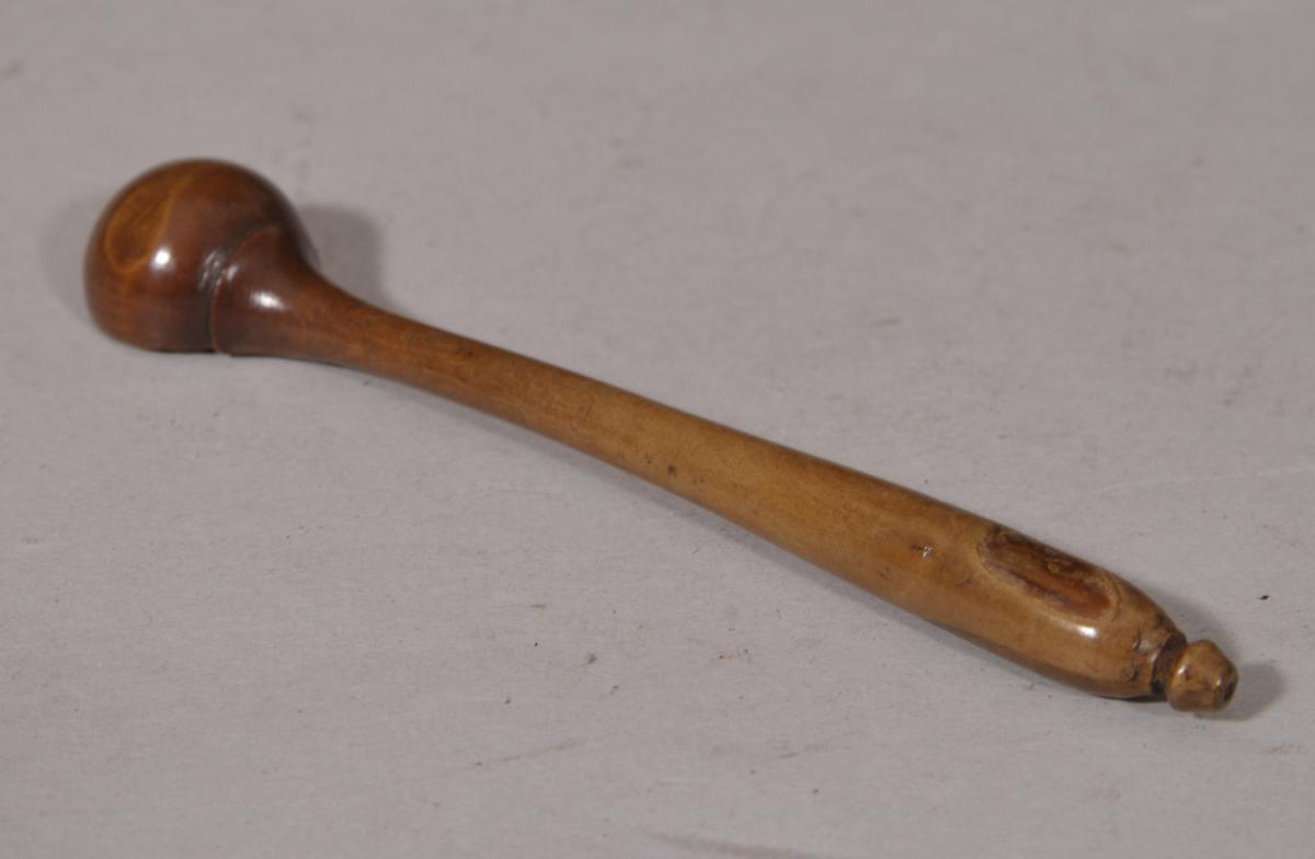 S/4997 Antique Treen 19th Century Sycamore Salt Spoon
