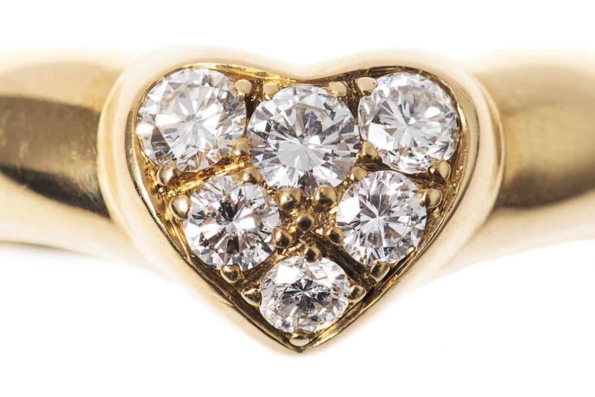 Tiffany Diamond Heart Ring in 18 Karat Gold