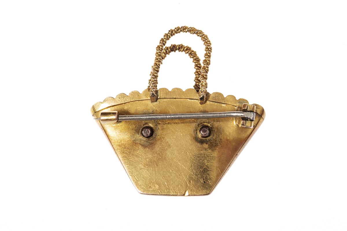 Diamond & Sapphire Gold Brooch of Basket Weave Design