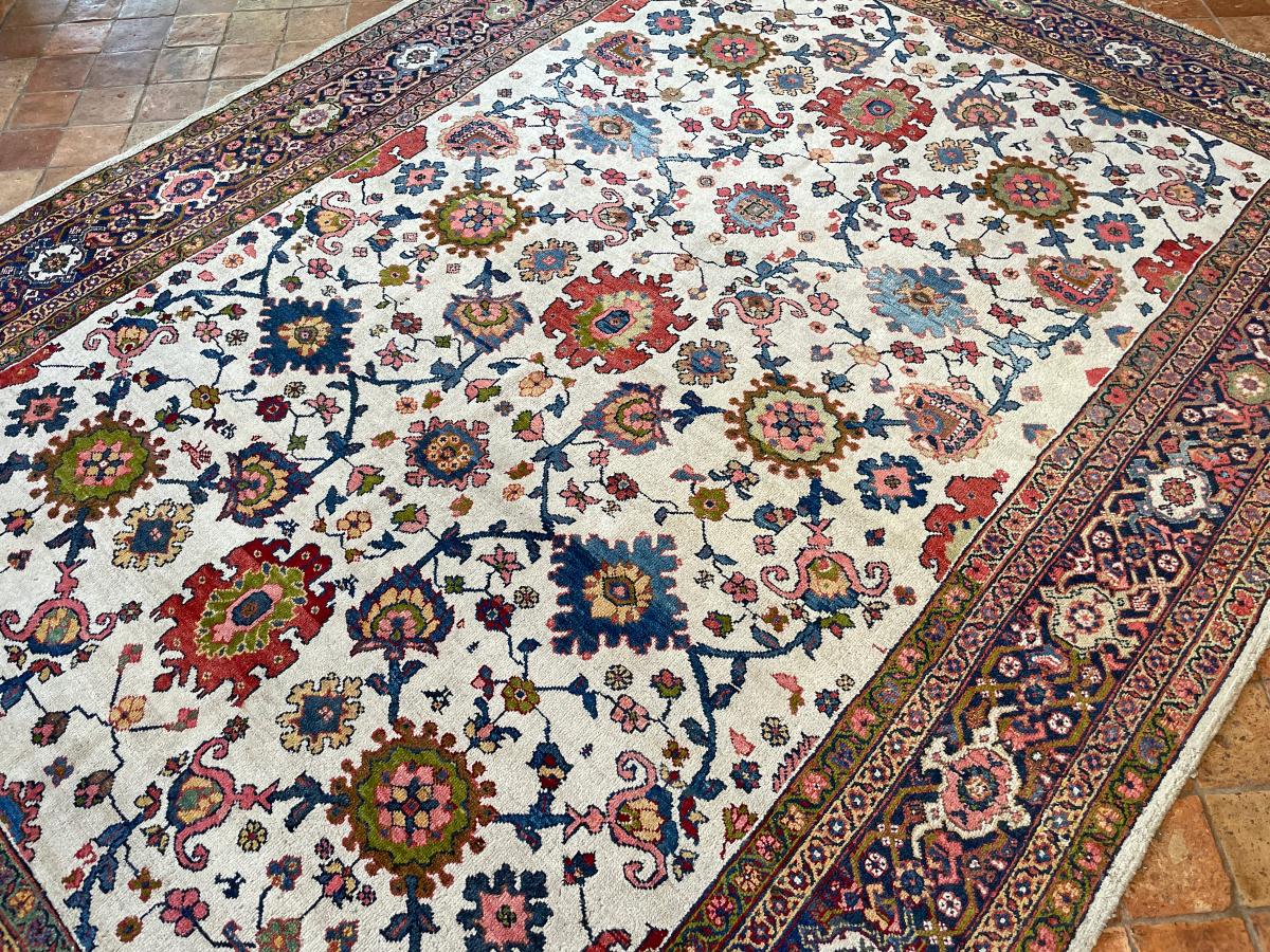 Antique Mahal carpet