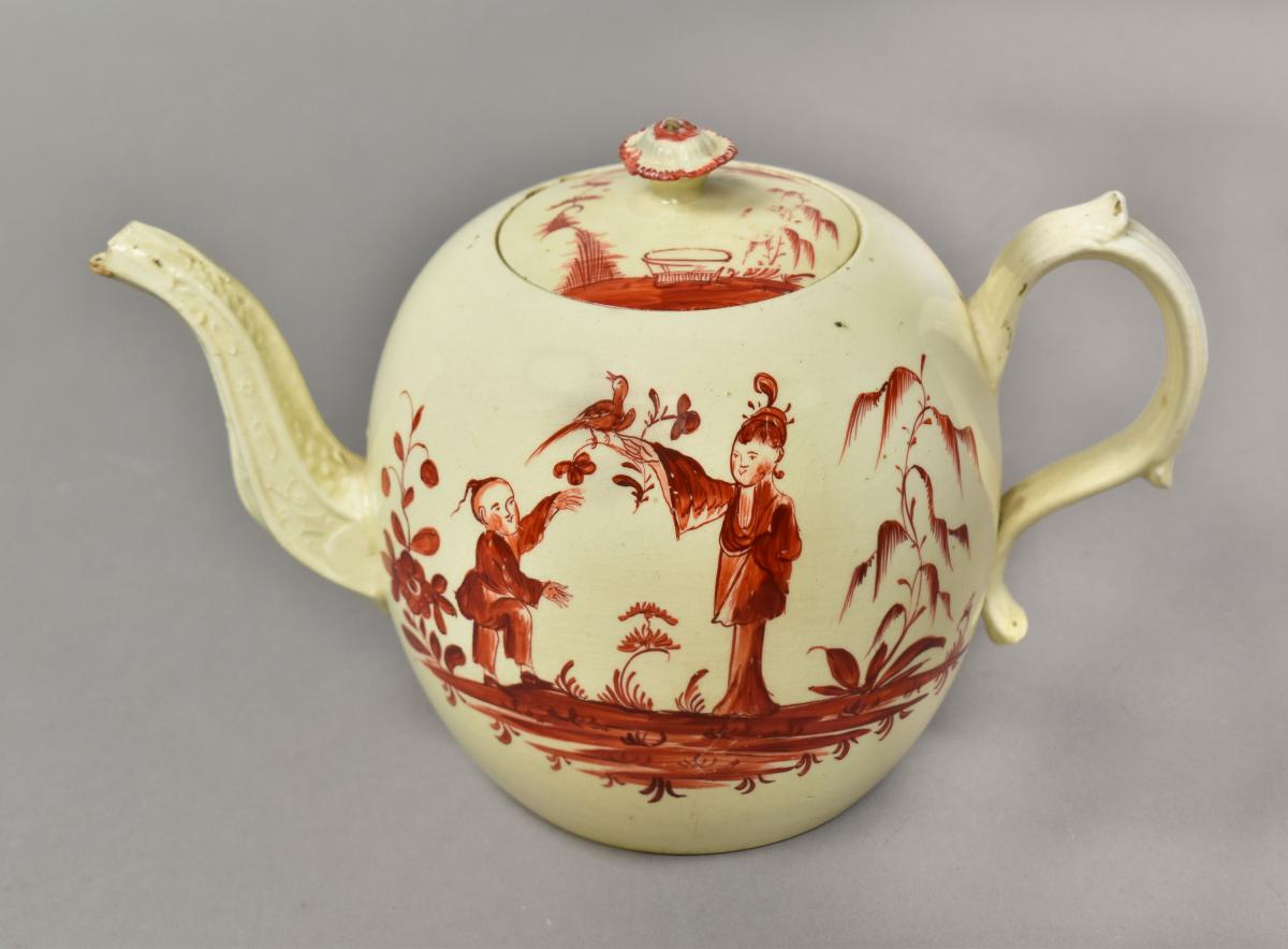 Leeds creamware teapot with Rhodes type decoration, c.1775