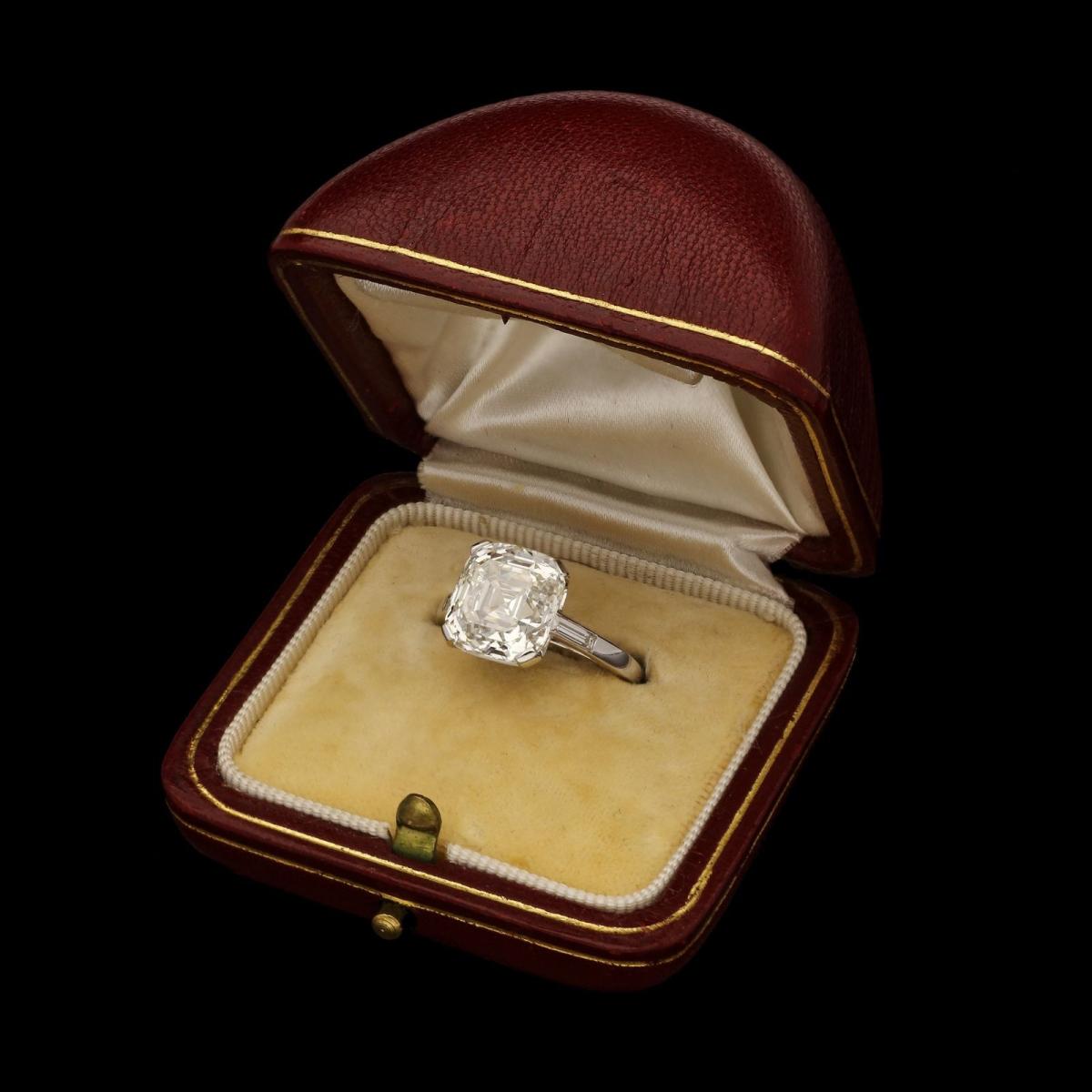 vintage diamond and platinum ring