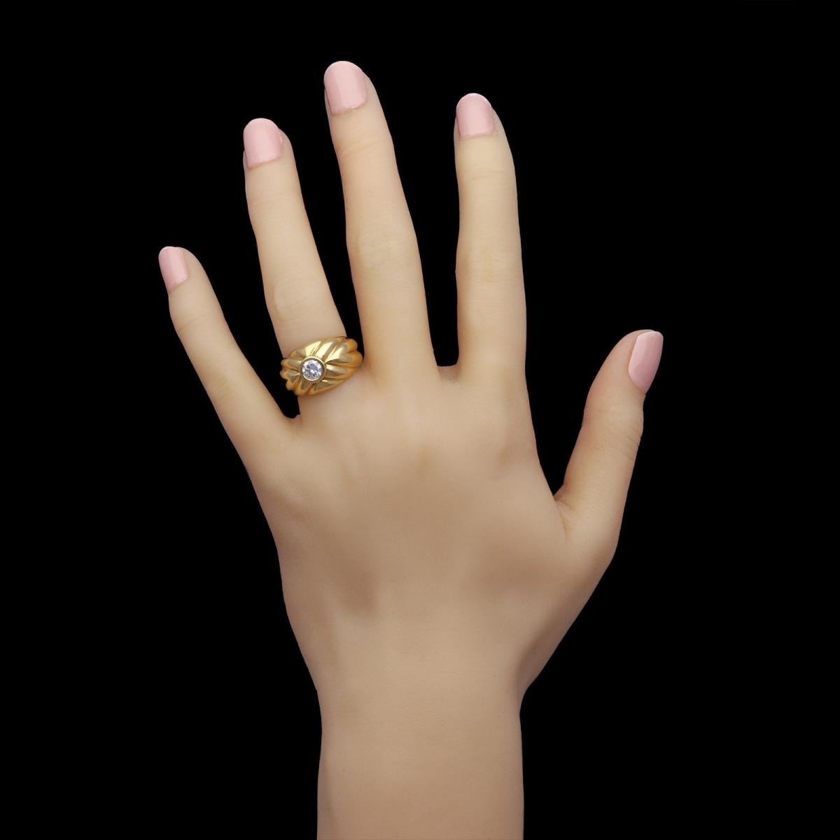 18ct gold and diamond ring by Van Cleef & Arpels
