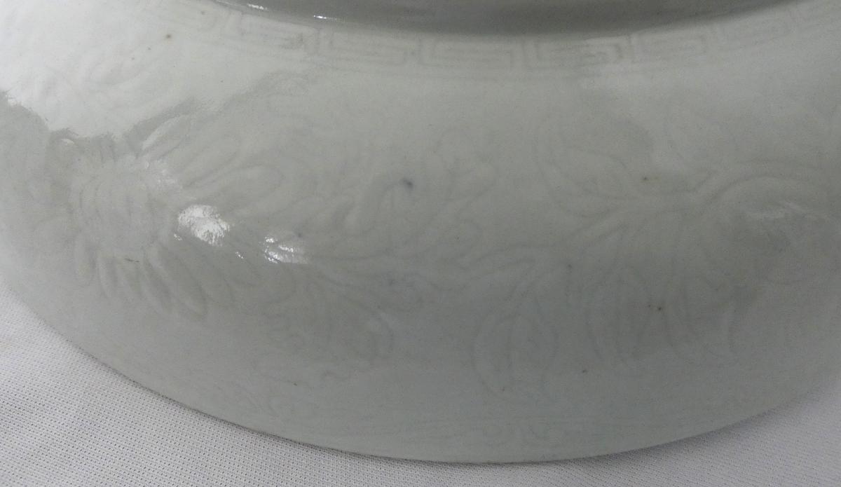 Kangxi Very pale Celadon Incised Charger