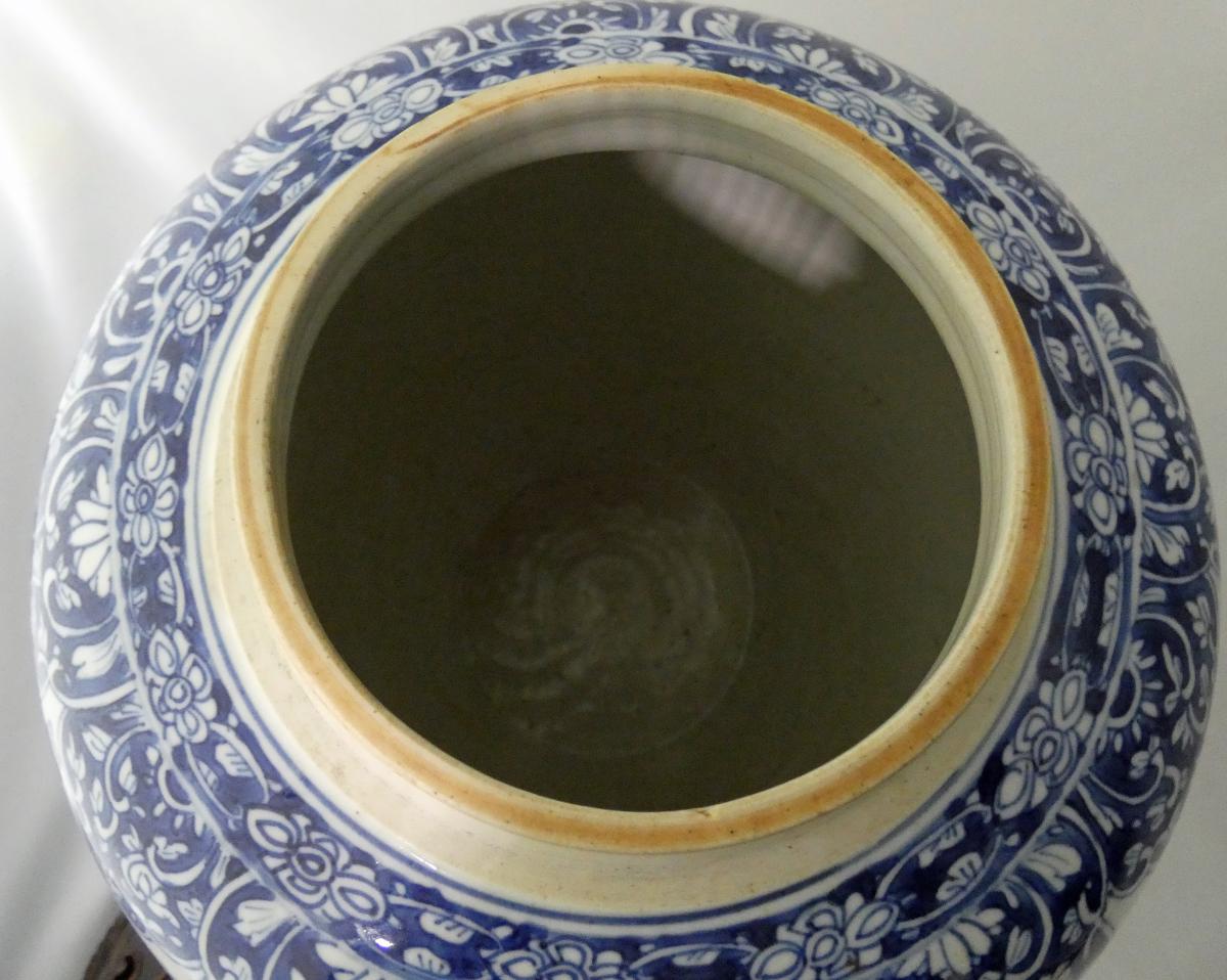 Kangxi Large Blue and White Baluster jar