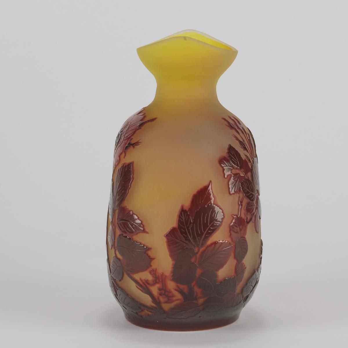 "Moon Vase" Art Nouveau cameo glass vase by Emile Gallé -  Circa 1900