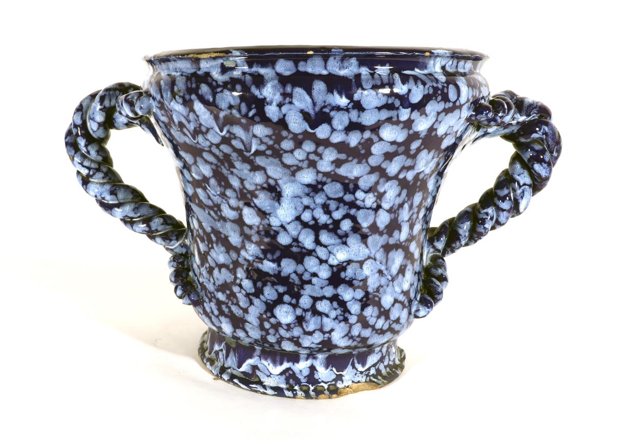 French 17th Century Nevers 'Bleu Persan' Faience Jardiniere with à la bougie Decoration Circa 1660-80