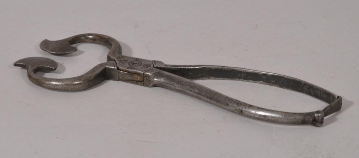 S/5020 Antique Late Georgian Pair of Steel Hand Held Sugar Nips