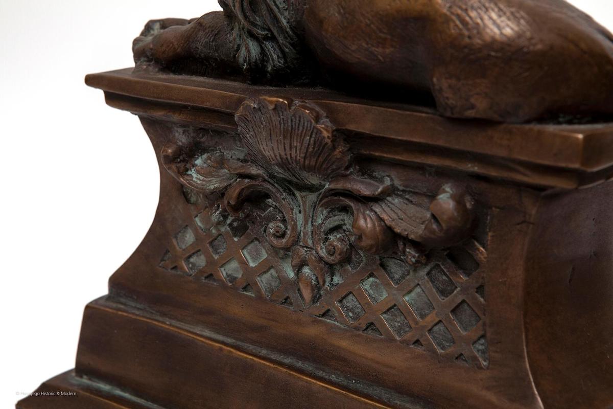 Vintage Bronzed Recumbent Lion Table Lamps