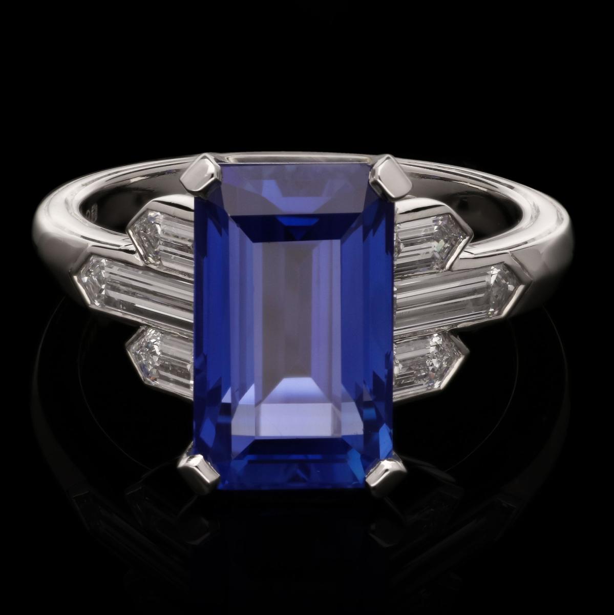Hancocks Contemporary 6.19ct Ceylon Sapphire Ring With Bullet Cut Diamond Shoulders In Platinum
