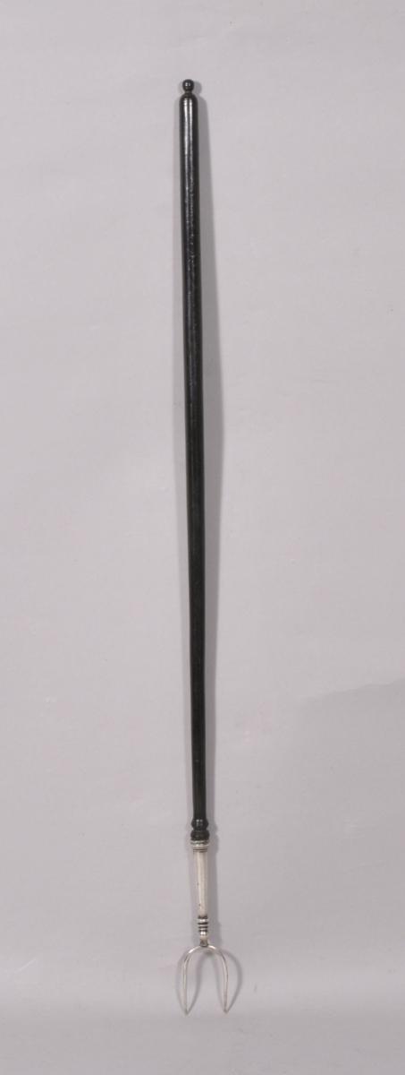 S/5162 Antique Treen Late 19th Century Silver Toasting Fork