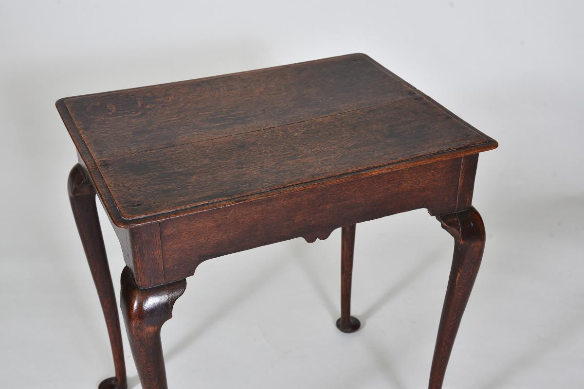Queen Anne oak table