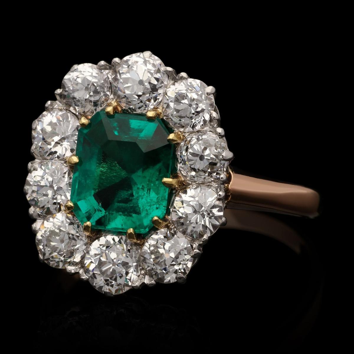 Colombian Emerald And Old-Cut Diamond Cluster Ring