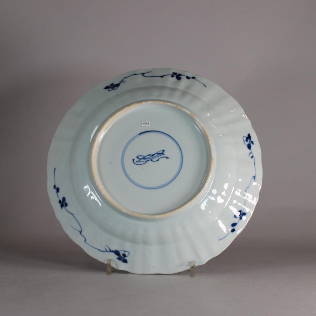 reverse image of kangxi blue and white plate