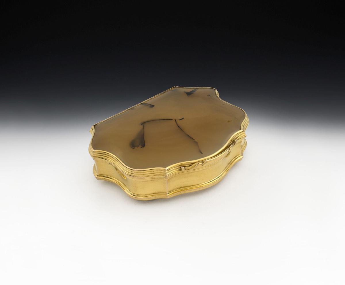 A rare George II Gold mounted moss agate English Snuff Box made, almost certainly, in London, circa 1750