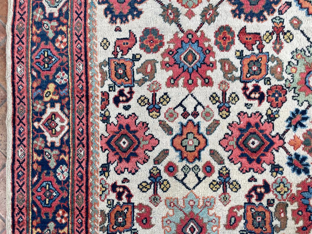 Antique Mahal carpet