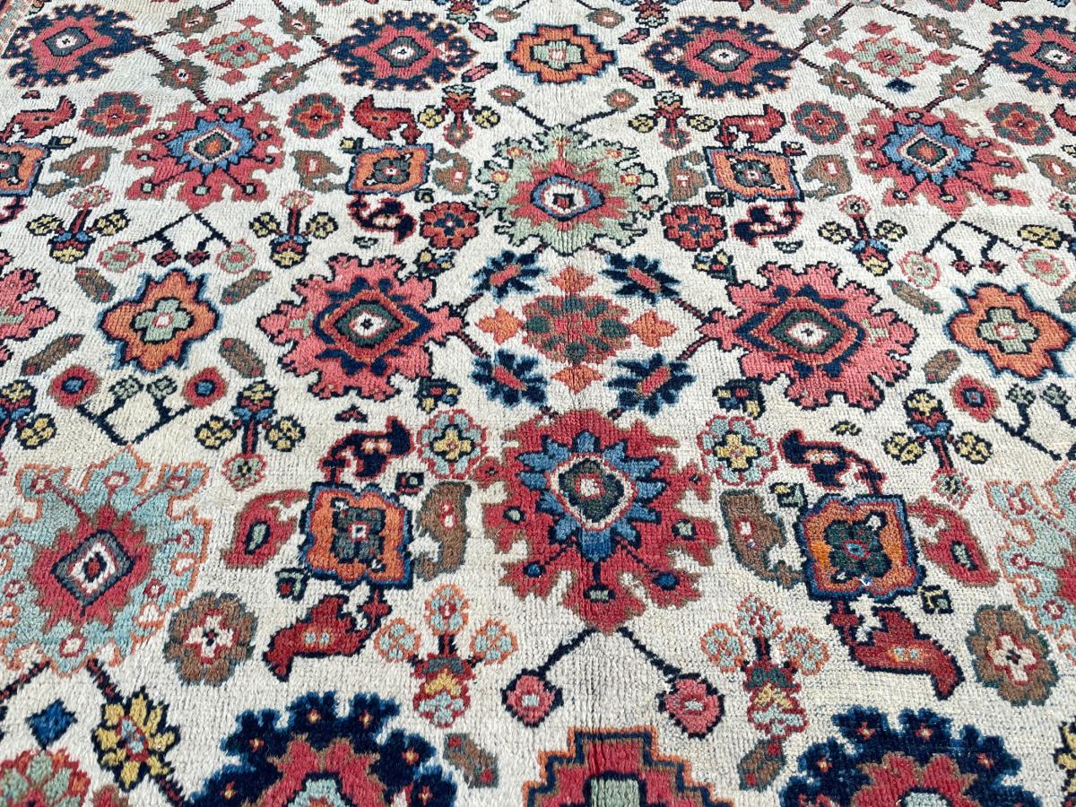 Antique Mahal carpet