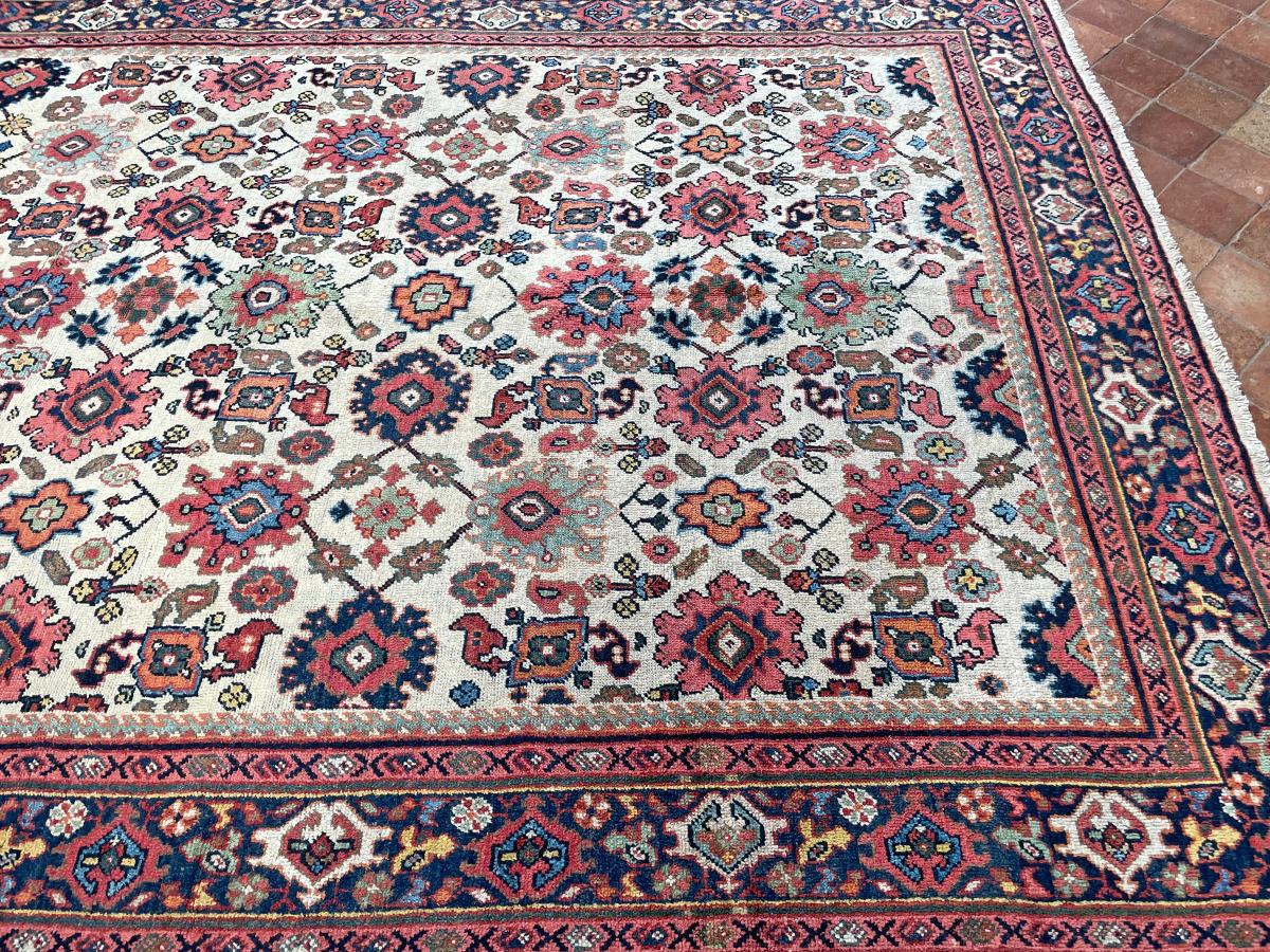 Antique Mahal carpet