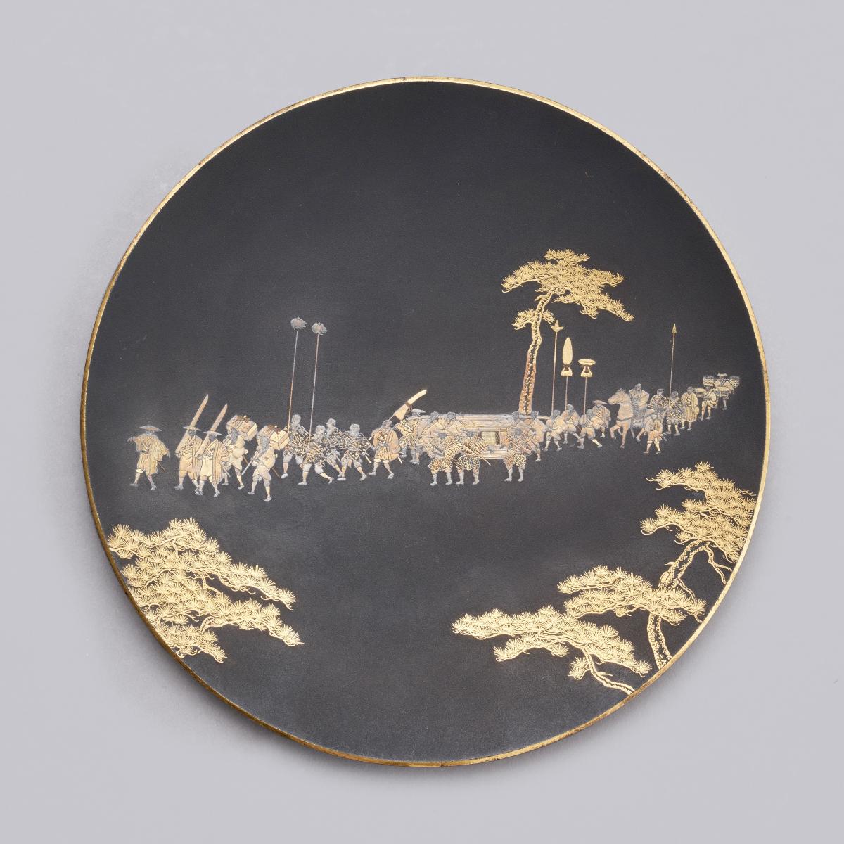 Japanese iron damascene dish signed Komai Kyoto, Meiji Period 