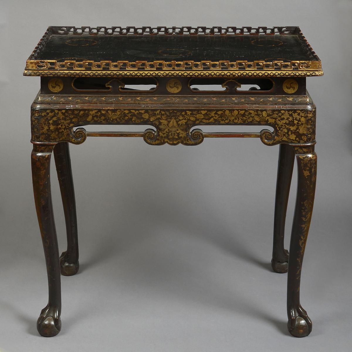 Chinese Export Centre Table of Thomas Chippendale Interest
