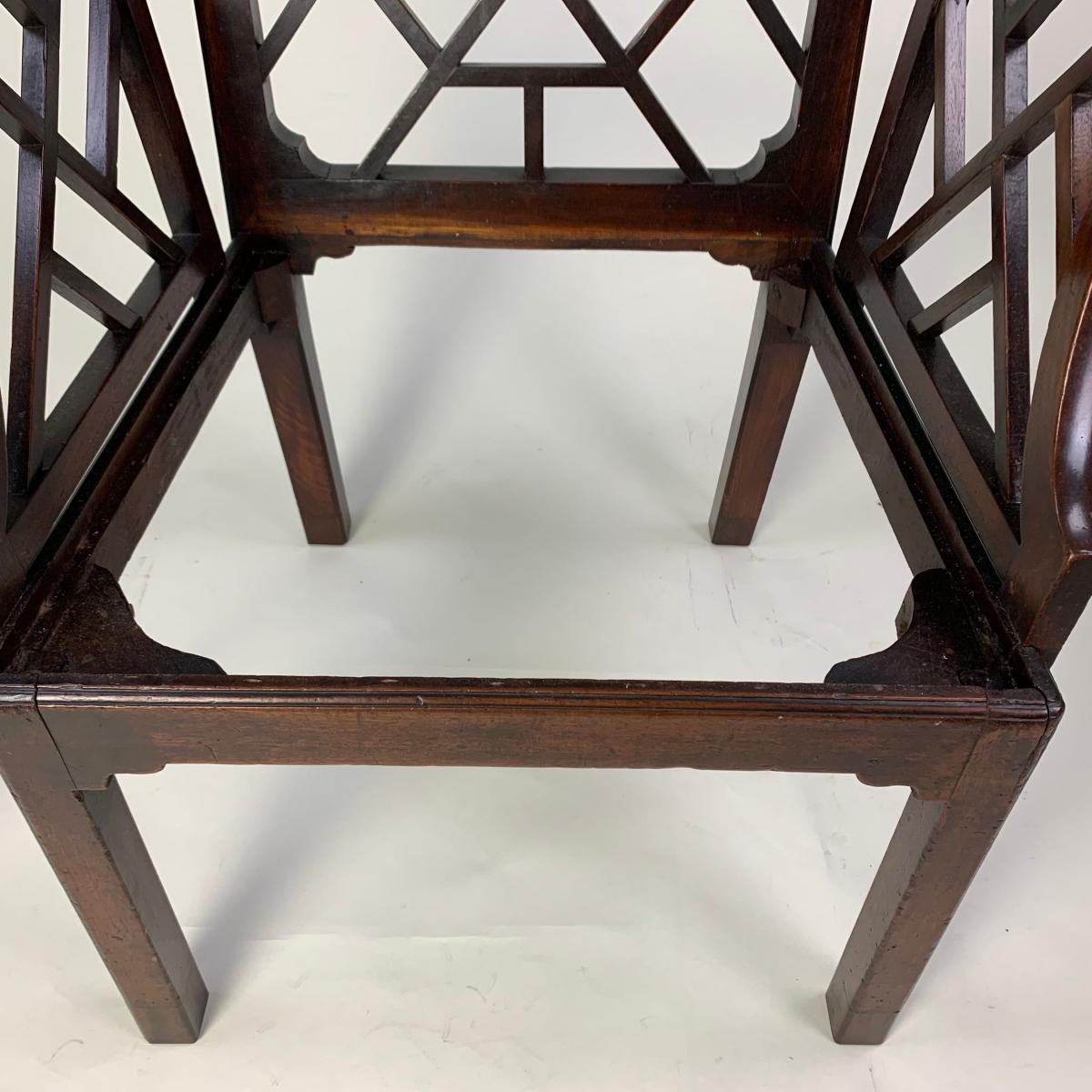 18th century mahogany 'Cockpen' Armchair