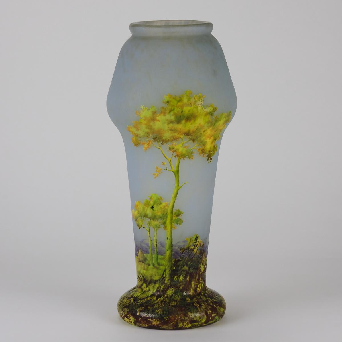 20th Century Cameo Glass Landscape Vase Entitled "Paysage d'Été" by Daum Frères - Circa 1900