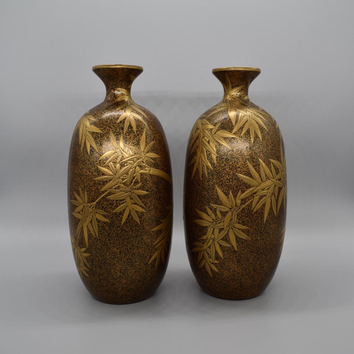 Gold lacquer sake bottles