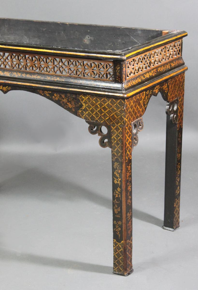 A William and Mary Black Lacquer Cabinet on Stand Base detail