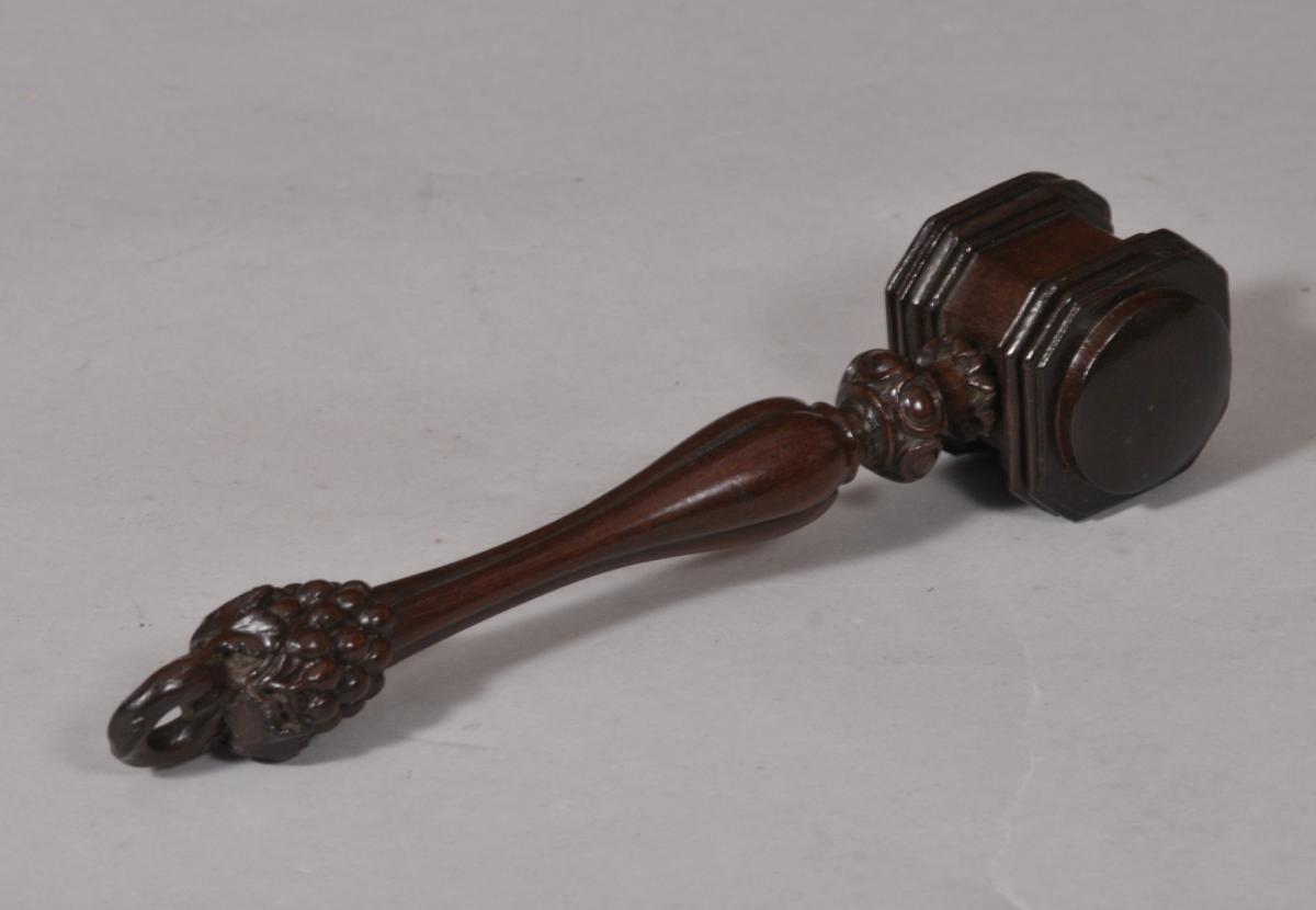 S/5412 Antique Treen 19th Century Carved Cherry Wood Gavel