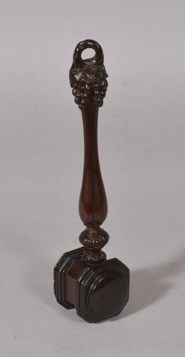 S/5412 Antique Treen 19th Century Carved Cherry Wood Gavel