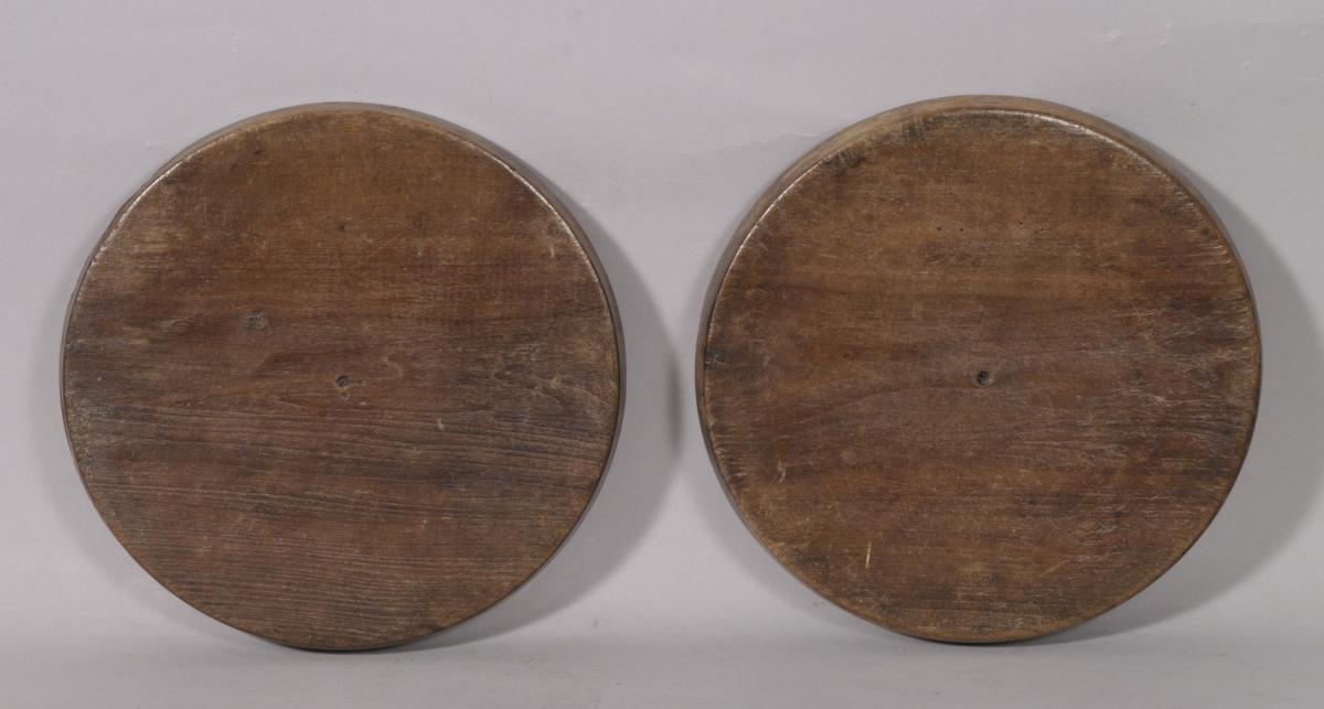 S/5414 Antique Treen Pair of Rare Late 18th Century Eating Platters