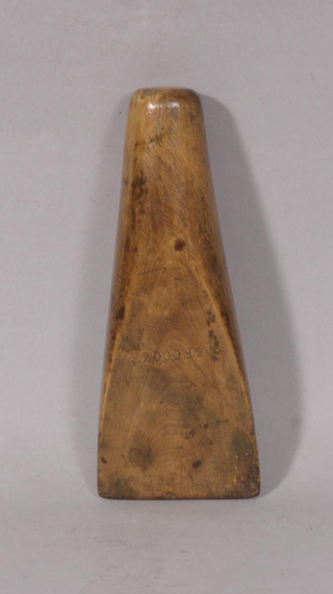 S/5422 Antique Treen 19th Century Sail Maker's Boxwood Seam Rubber