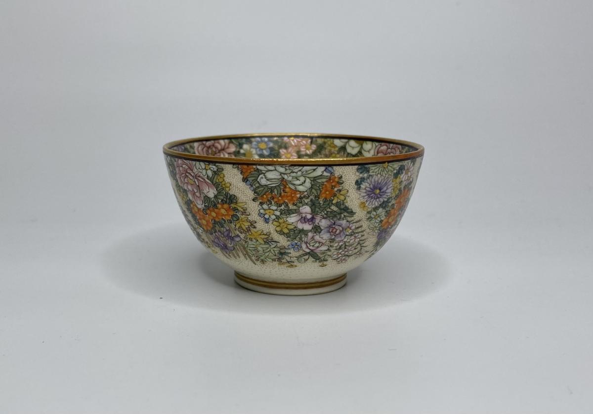 Satsuma pottery bowl, ‘Millefleur’, Kinkozan, Meiji Period.