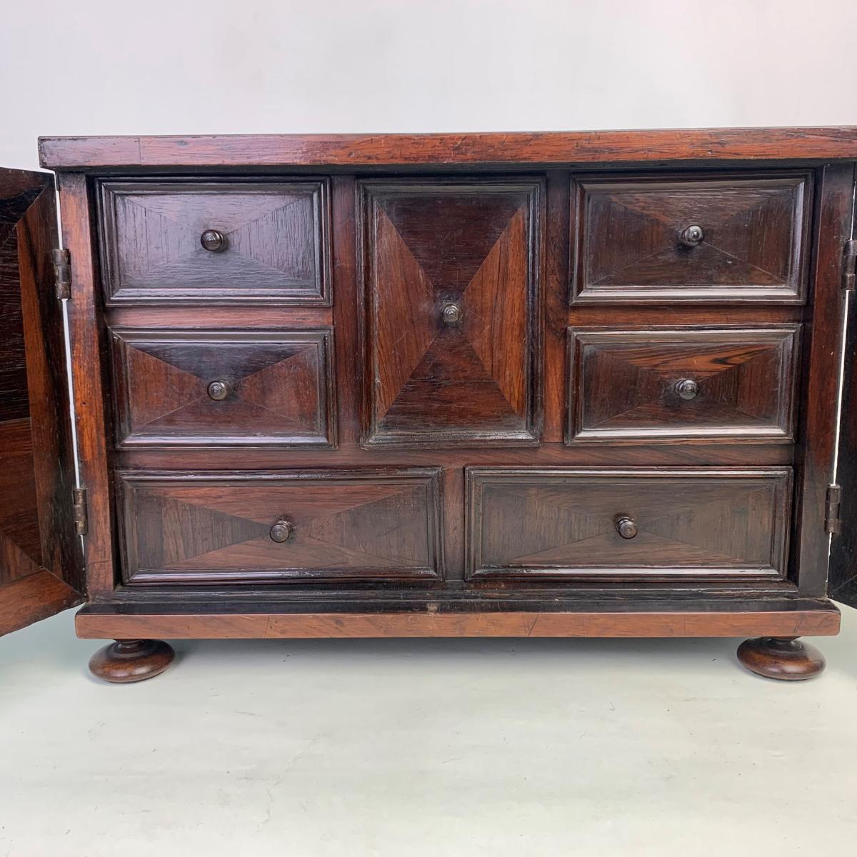 George I Rosewood Table / Spice cabinet