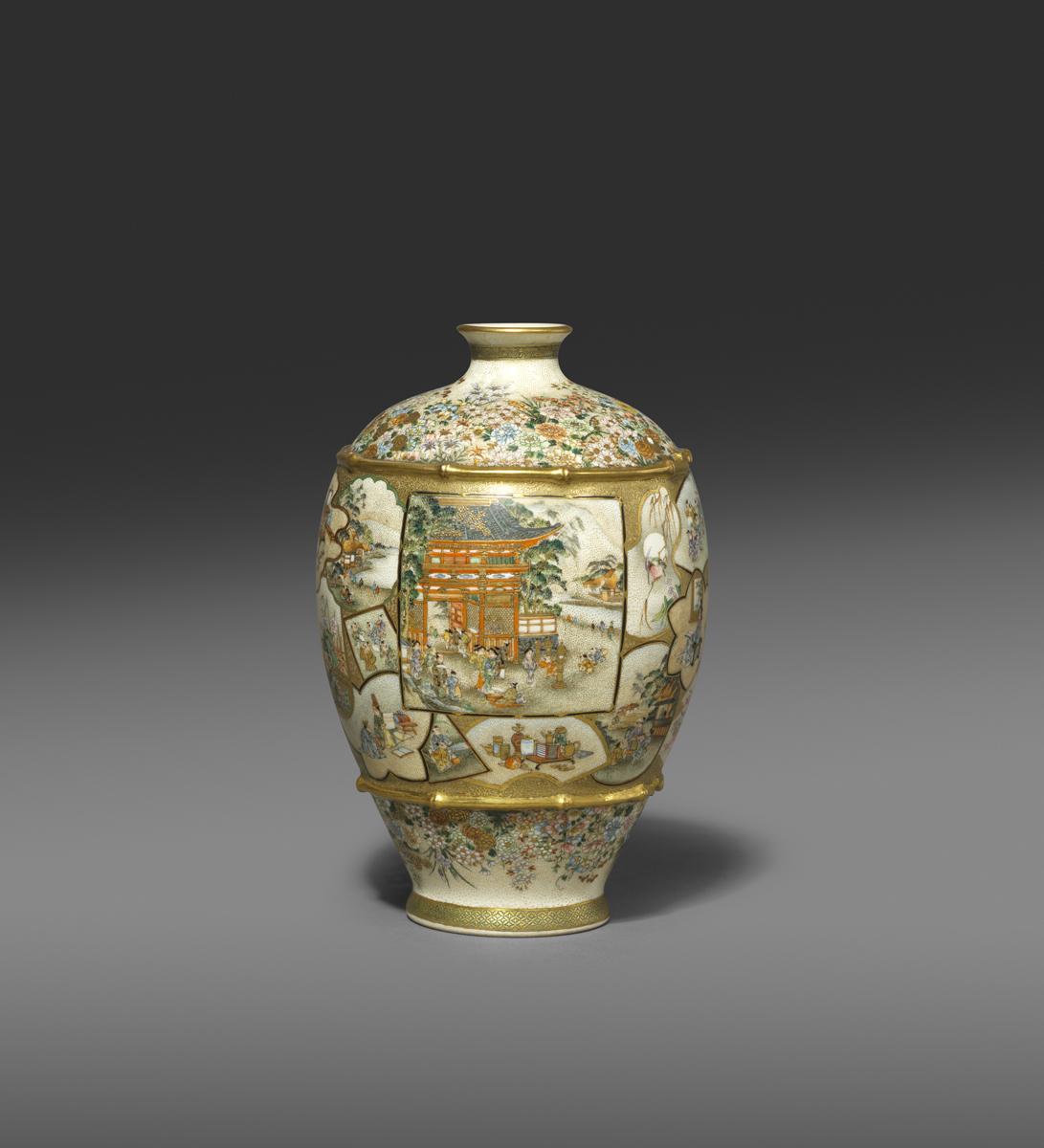 Satsuma vase with traditional Japanese scenes 1
