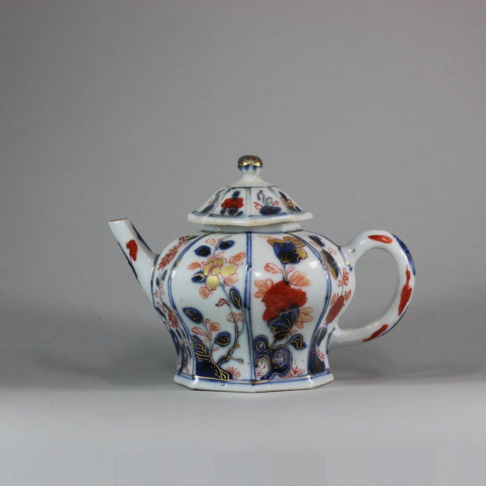 Imari teapot with cover