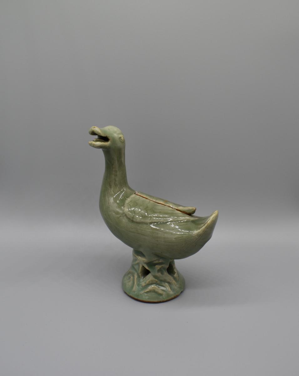 Longquan Celadon Duck-Censer