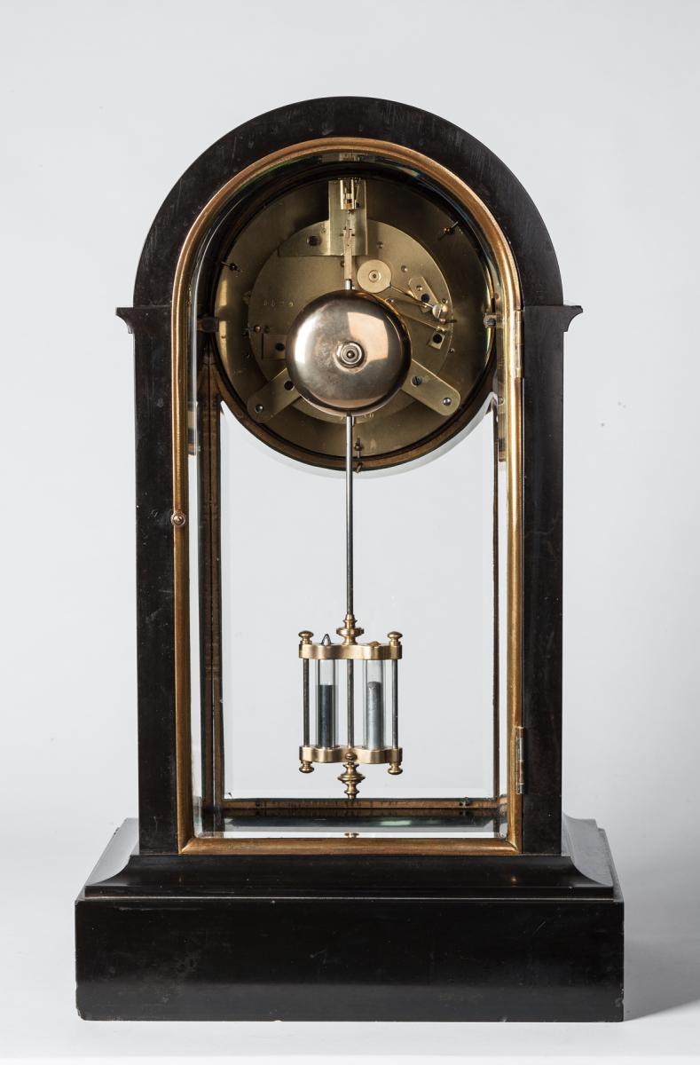 People's of the World Mantle Clock