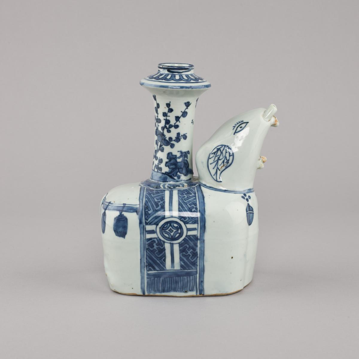 Chinese porcelain blue and white kendi of elephant form