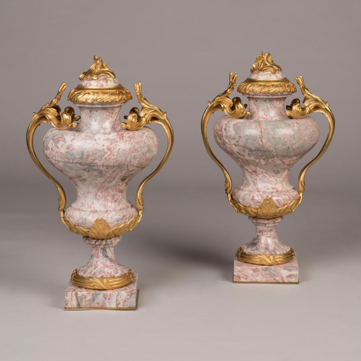 Fleur de Pêcher Marble Vases