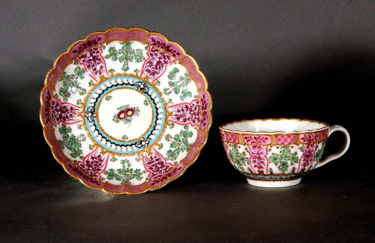 First Period Worcester Porcelain "Holly Berry" Pattern Teacup and Saucer, Hop Trellis Pattern, Circa 1775.