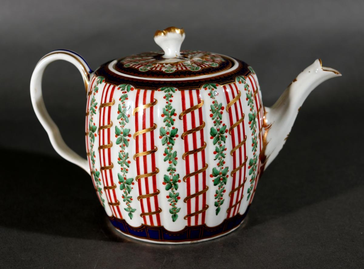 First Period Worcester Hop Trellis Porcelain Teapot