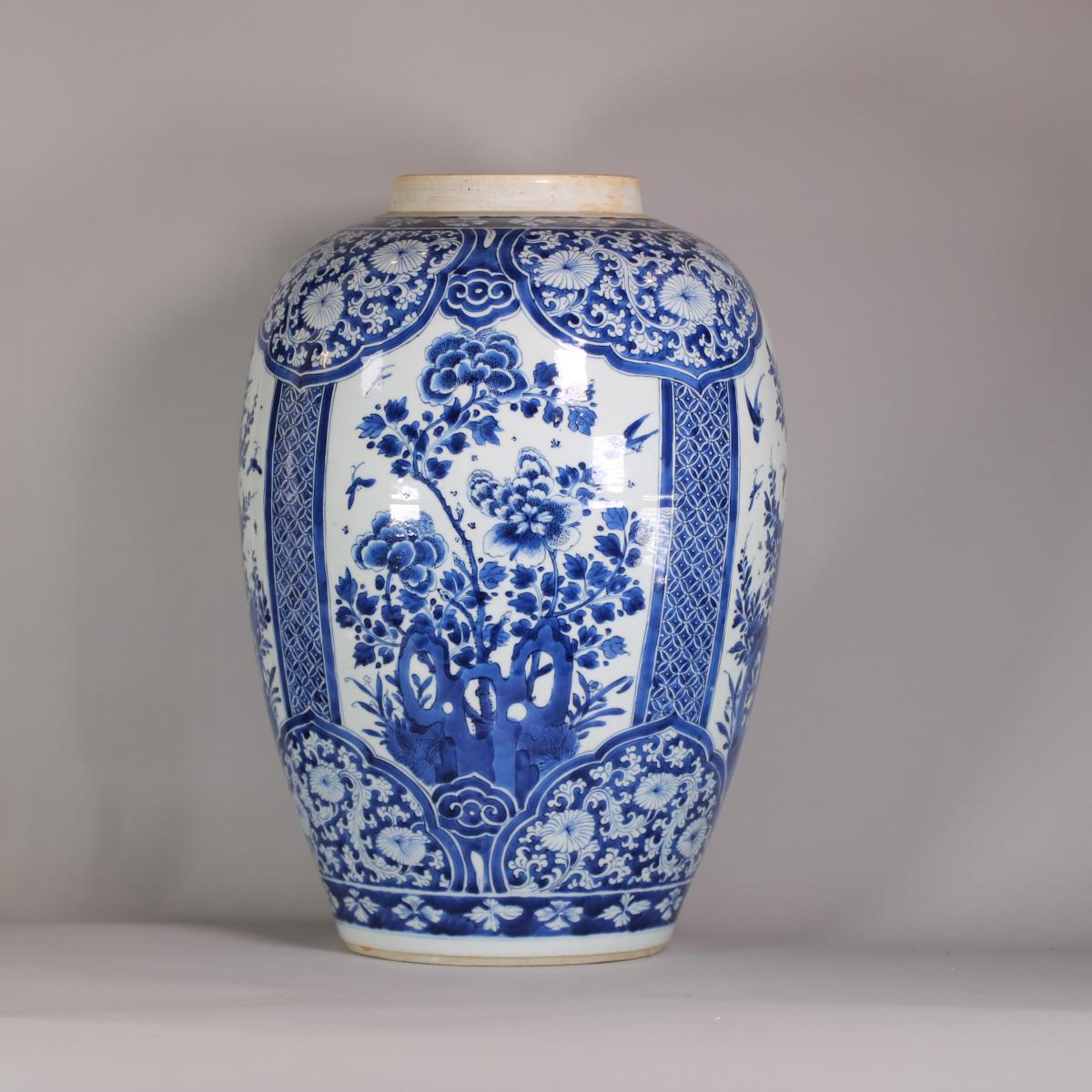 alternative side of kangxi vase